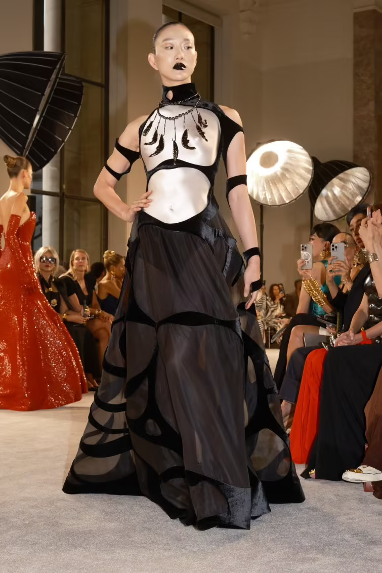 “Back to the future” Schiaparelli by Daniel Roseberry F/W Haute Couture 2025