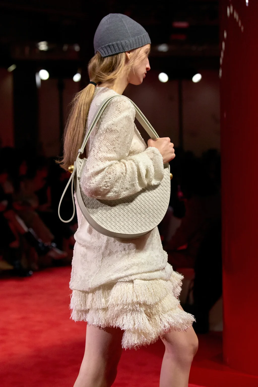 【新品未使用】BOTTEGA VENETA 13proケース　ショルダー BOTTEGA VENETA（iPhoneケース）のフリマアイテム一覧