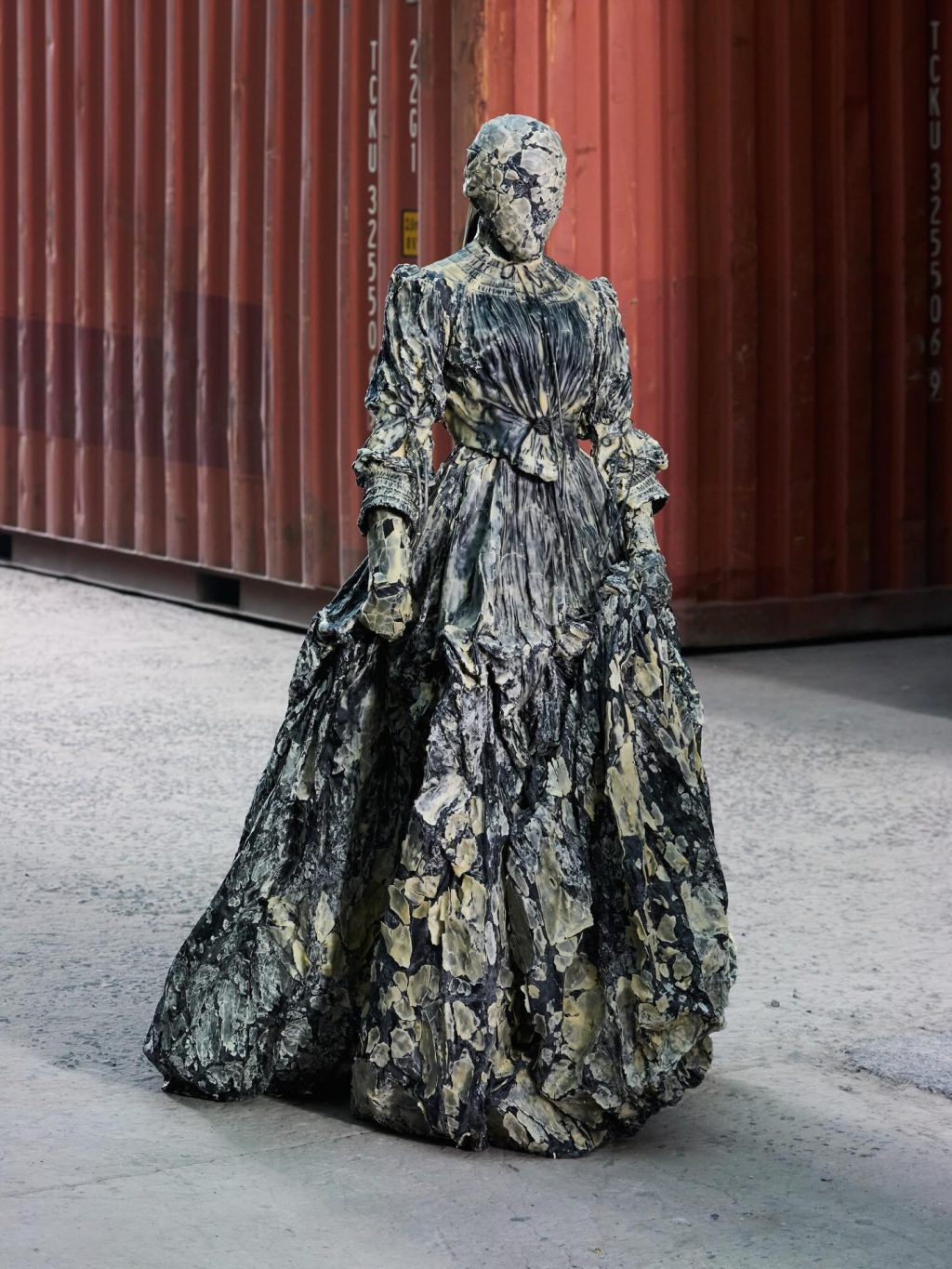 Maison Margiela Fall-Winter 2026 Bags and the Shanghai Show - LA FORMA
